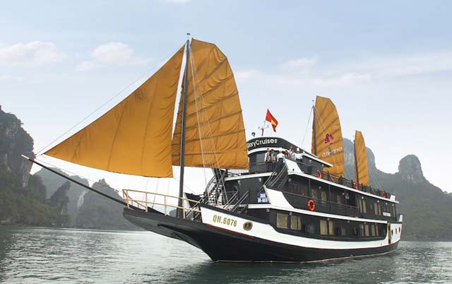 Pelican Ha Long Cruise